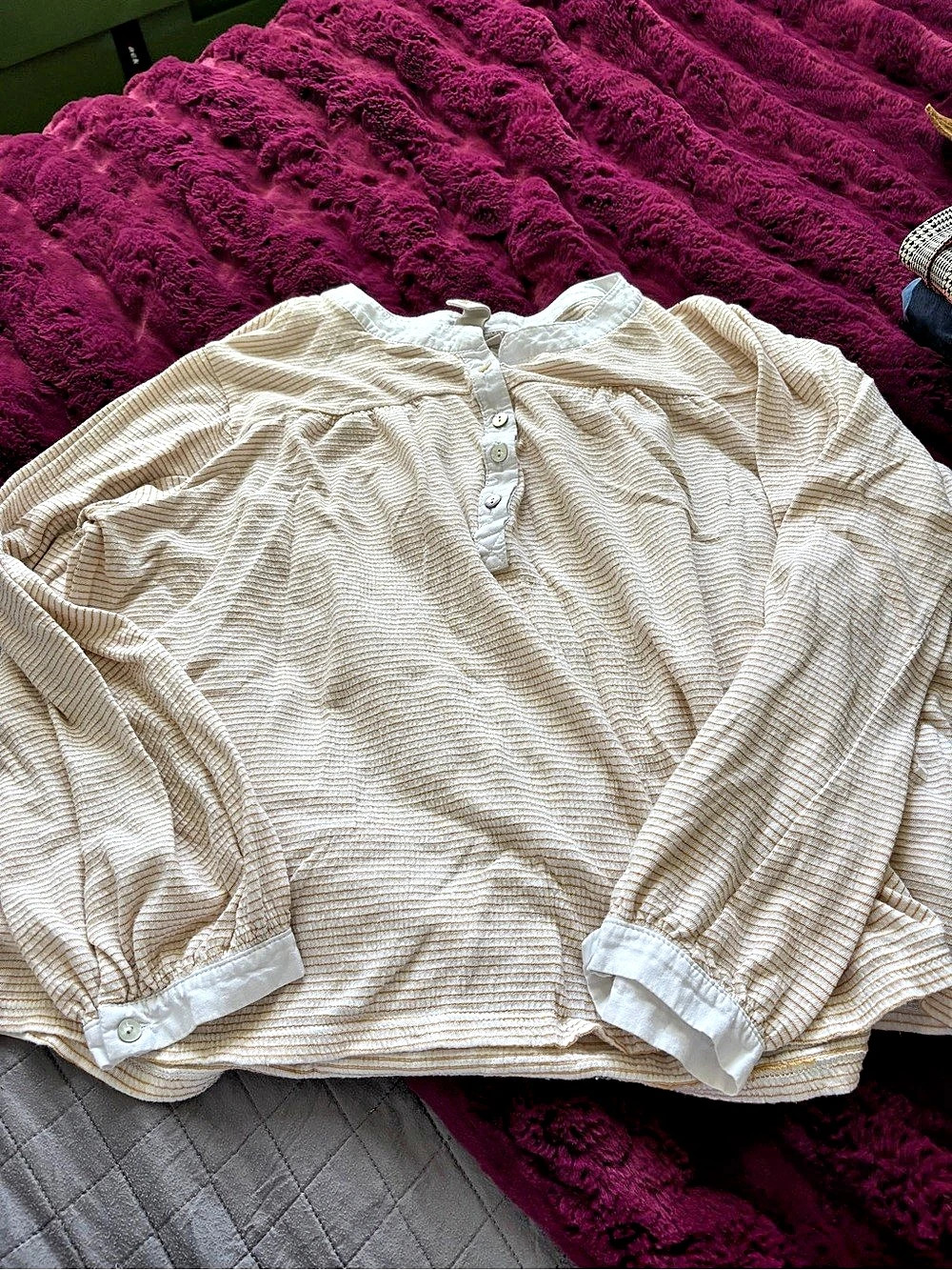 Dolan Top Striped Top in White & Yellow Size Medium